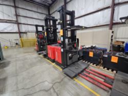 Raymond 550-OPC30TT Order Picker Location: Blacklick, OH