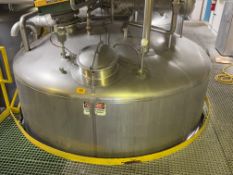 1990 Walker 5,000 Gallon Stainless Steel Holding Tank