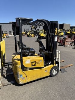 UNRESERVED Electric Forklift Auction