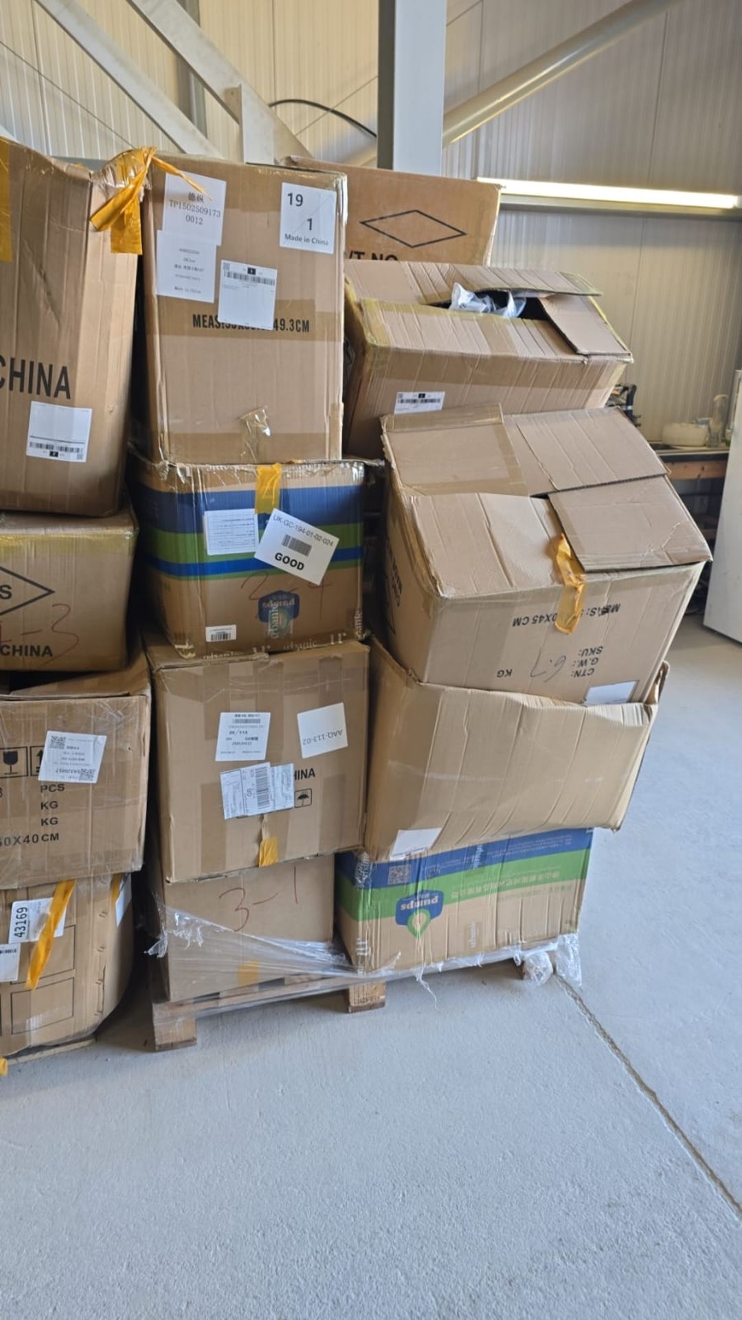 Full Pallet of Mixed Stock Ideal for TikTok & Whatnot Sellers Est. £10,000+