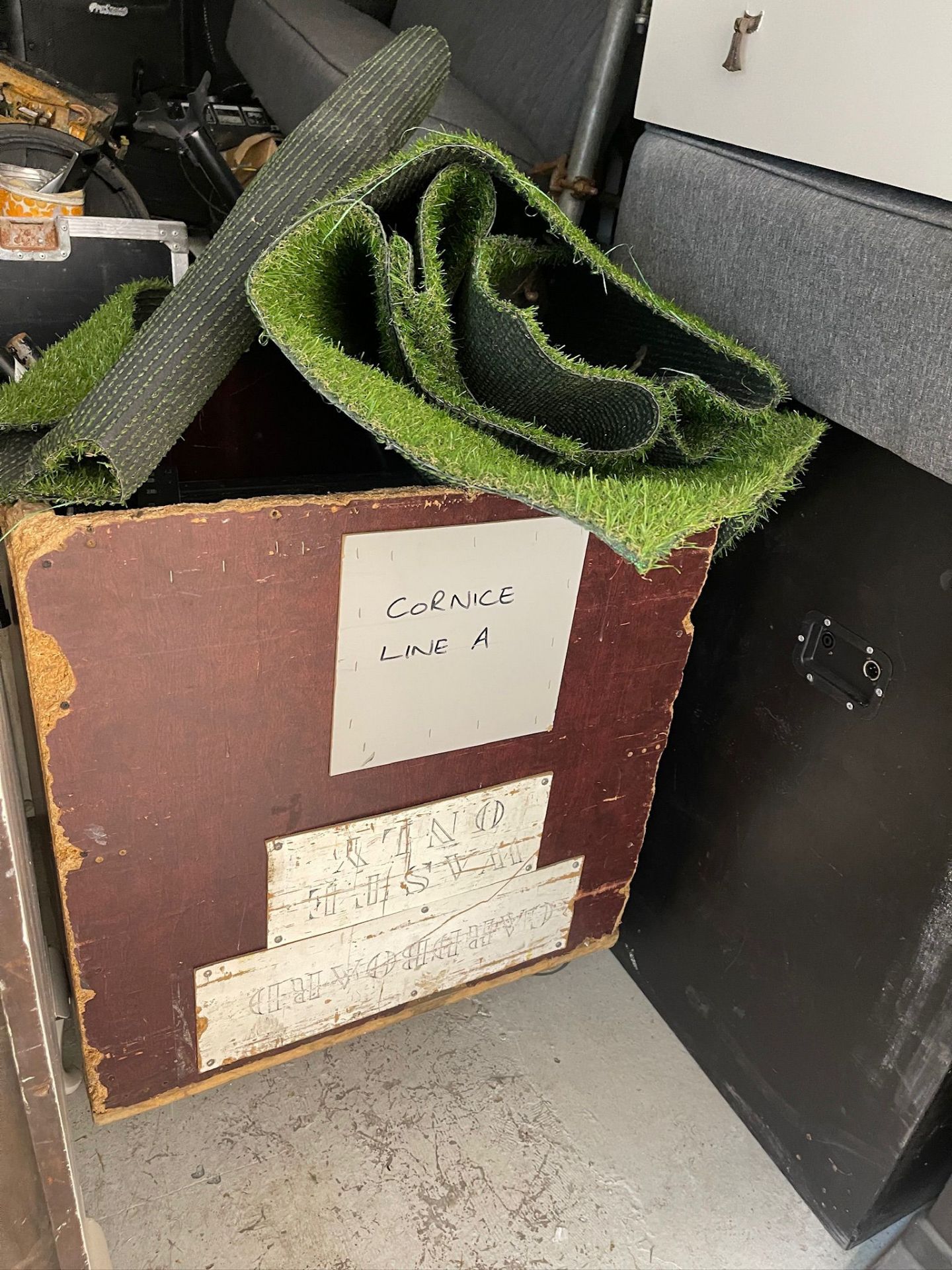 Uncollected Storage Unit Clearance – DJ Equipment, Speakers, Computers & Event r - Image 4 of 27