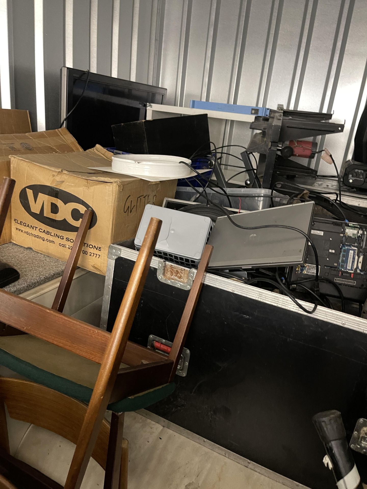 Uncollected Storage Unit Clearance – DJ Equipment, Speakers, Computers & Event r - Image 15 of 27