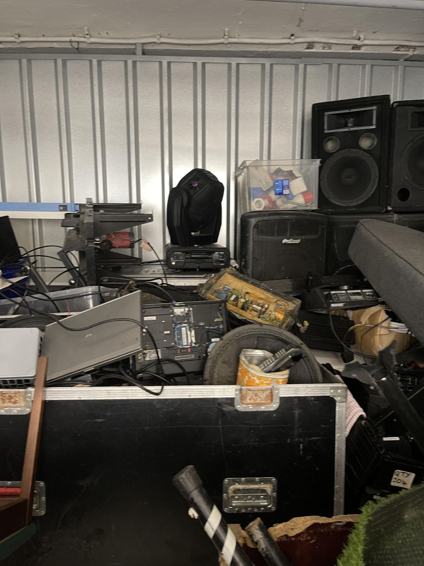 Uncollected Storage Unit Clearance – DJ Equipment, Speakers, Computers & Event r - Image 19 of 27