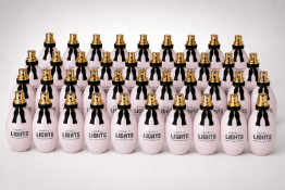 40 bottles of Sarah Jessica Parker Lovely Lights Eau de Parfum -100ml (new boxed tester)–RRP £1600