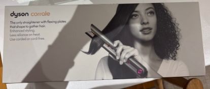 New Dyson Corrale HS03 Cordless Hair Straightener rrp £399 - Boxed +Dock & Travel Pouch