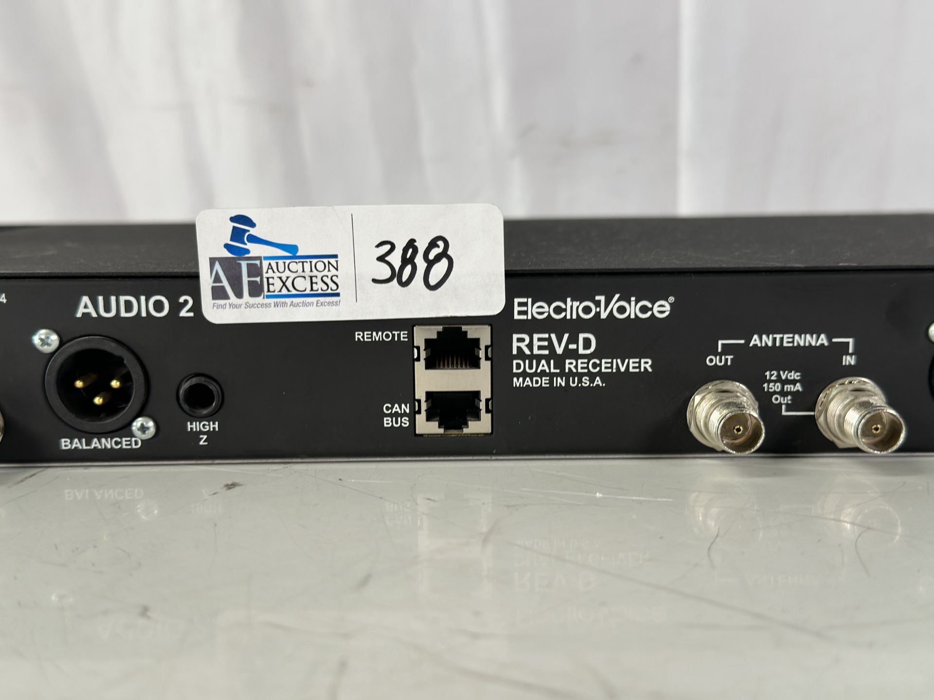 Electro Voice REV-D Dual UHF Wireless Microphone System Band Receiver With Rack - Image 4 of 4