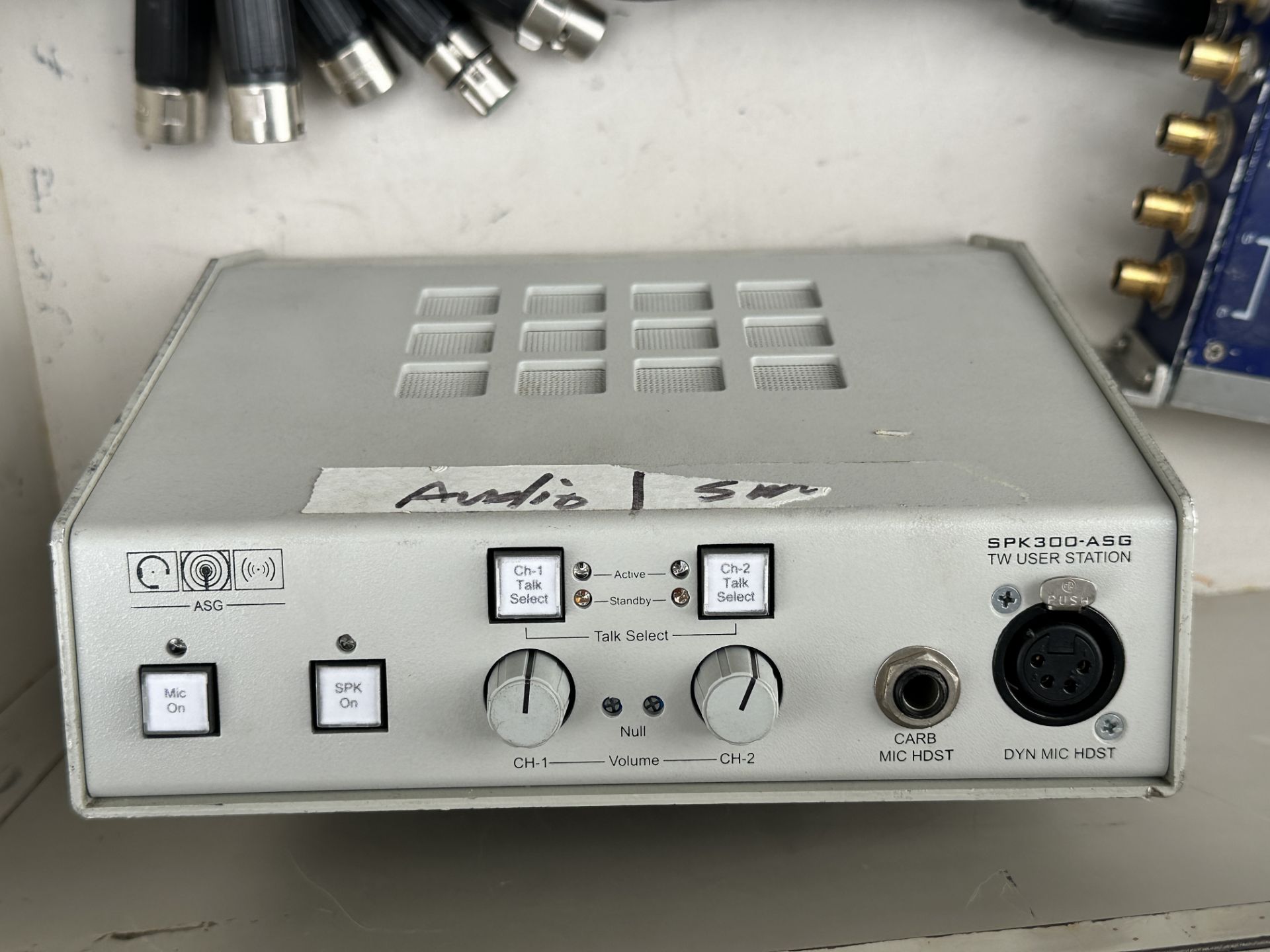Lot of Misc Broadcast including Black Magic Designs HDMI To SDI Mini Converter, (4) Stratos VMDA-6 D - Image 6 of 12