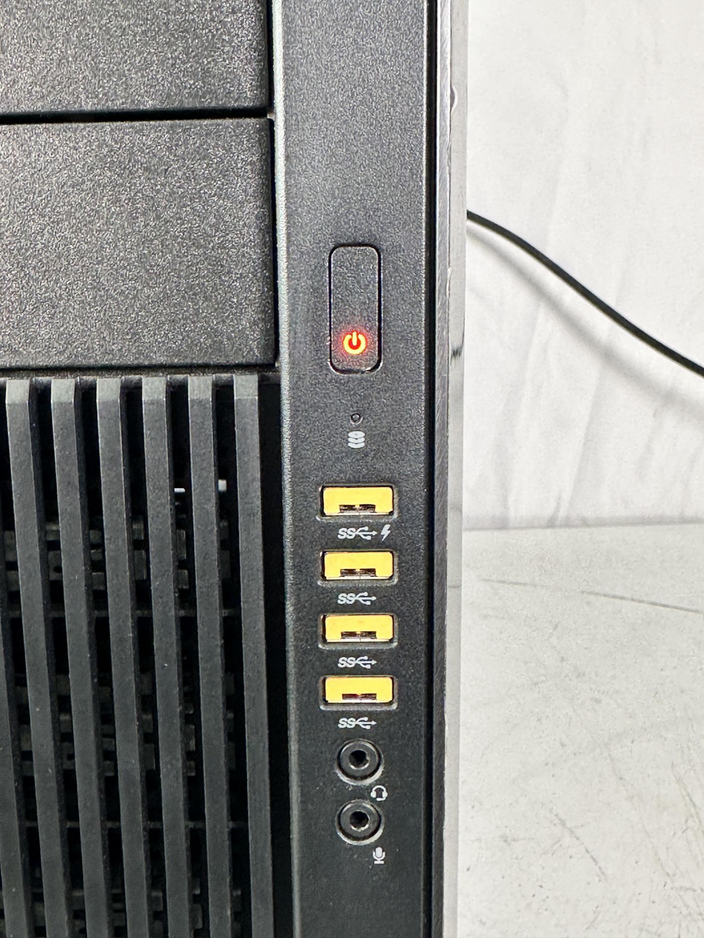 HP Z840 Workstation (RAM and Drives Removed) - Image 2 of 10