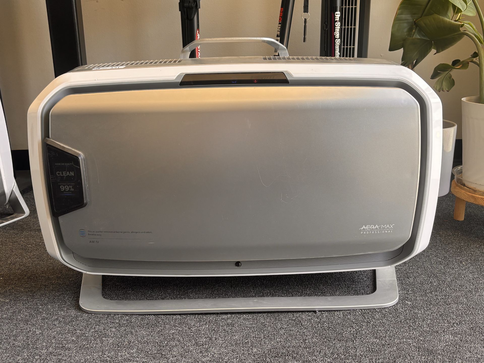Fellowes AeraMax Pro AM4 Commercial Air Purifier