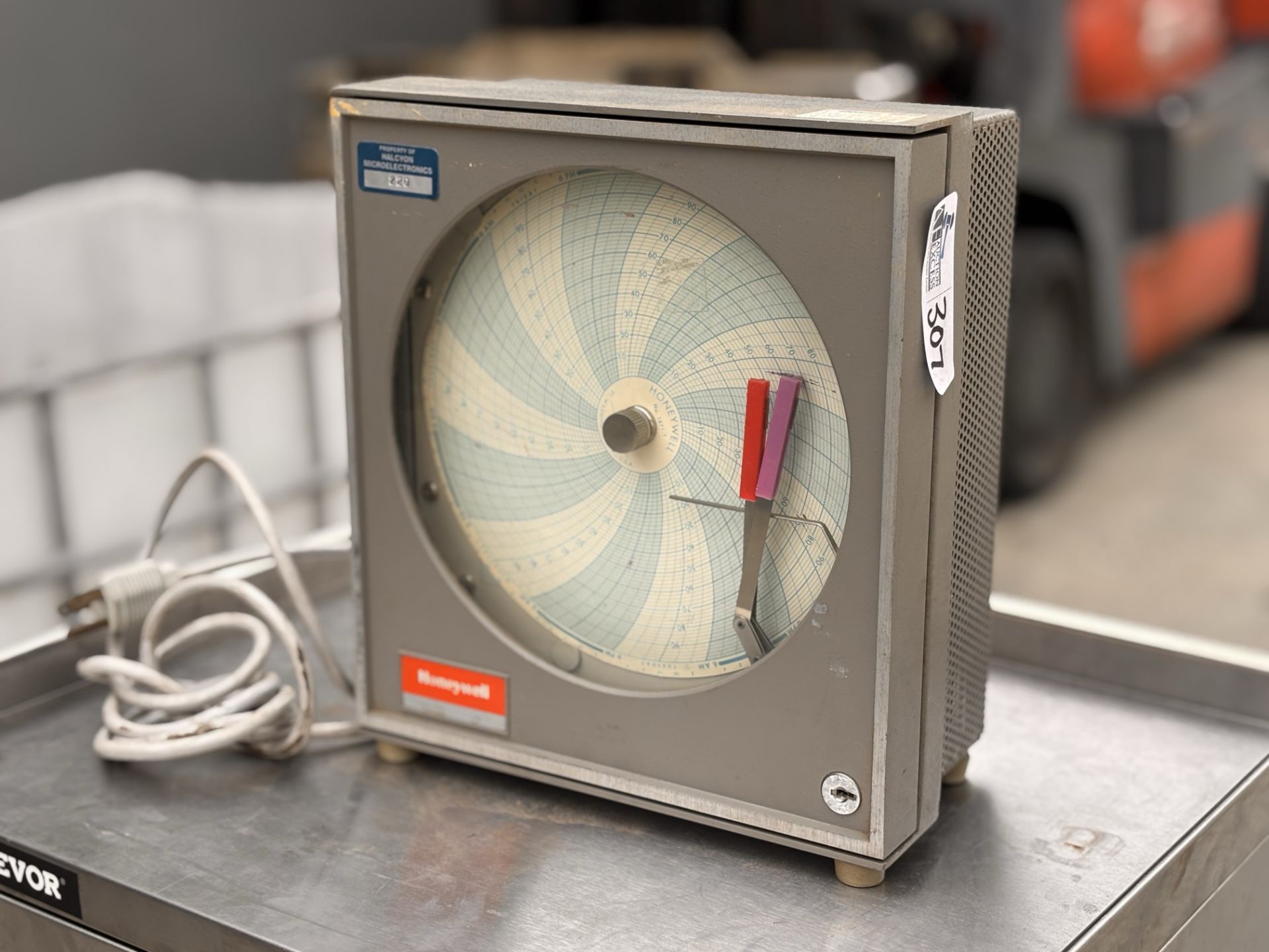 Honeywell Circular Paper Chart Recorder, Looks Similar to DR4300 - Image 3 of 5