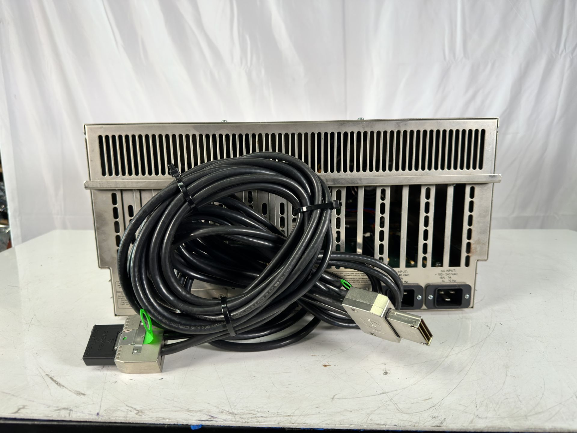 Cubix Xpander Rackmount 8 Slot PCIE Expander w/ Dual 1500w PSUs - Image 5 of 5