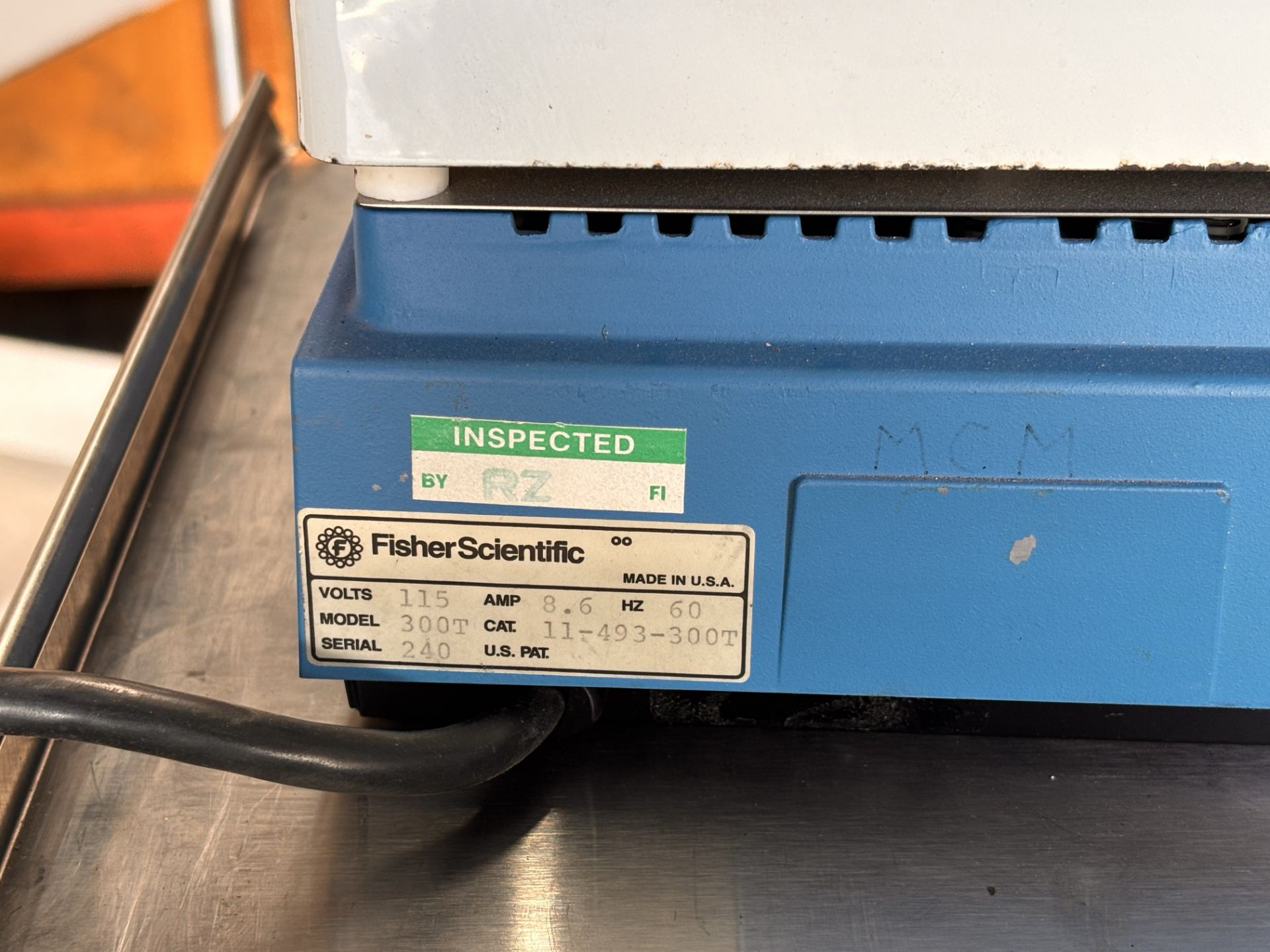 Lot of 2 Fisher Scientific Hot Plates including Fisher Scientific Thermix 300T, Fisher Scientific 11 - Image 5 of 8