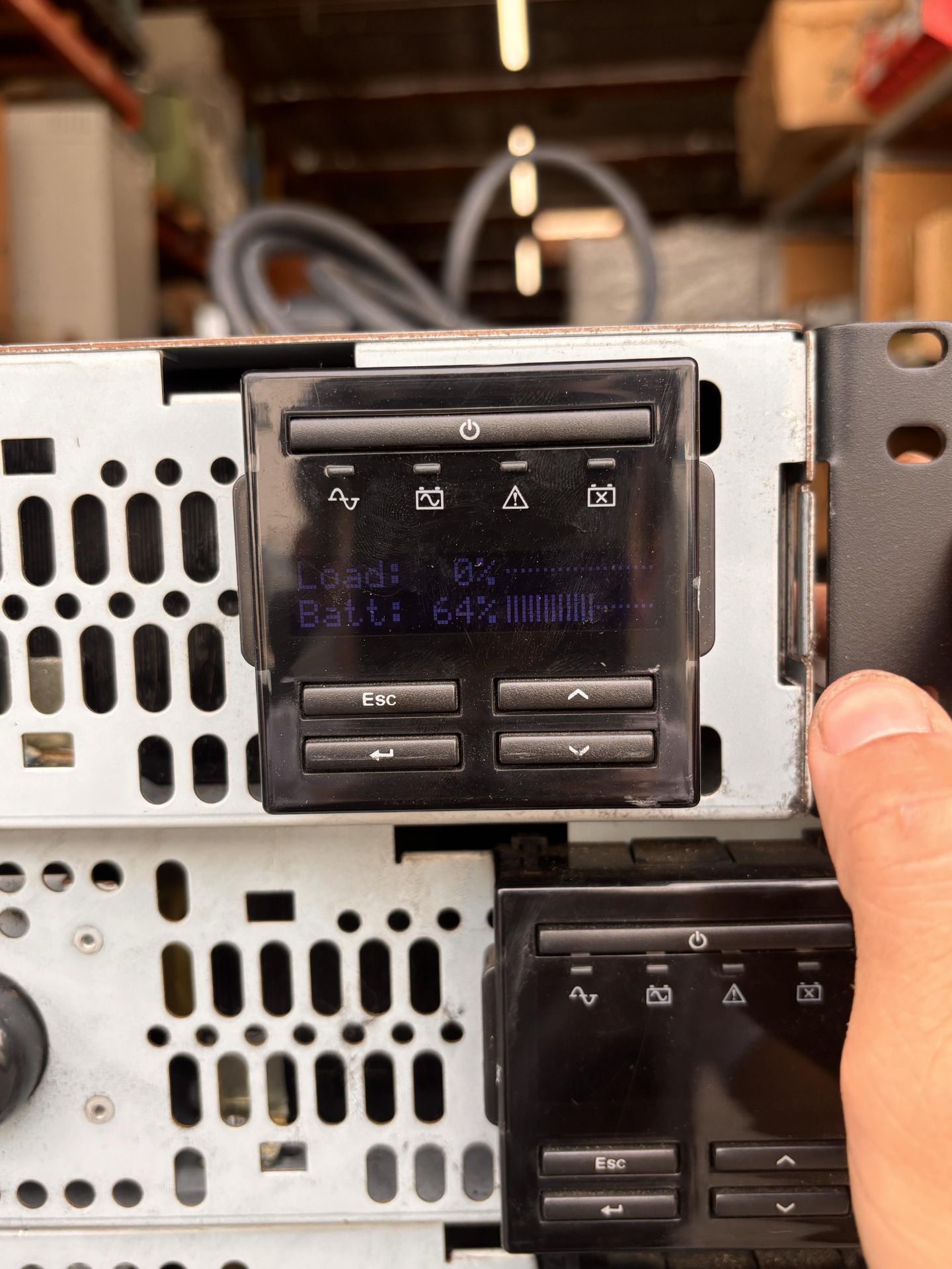 Lot of 2 APC SMT3000RM2U Smart-UPS 3000VA Rackmount UPS' w/ Schneider AP9640 Network Management Card - Image 9 of 13