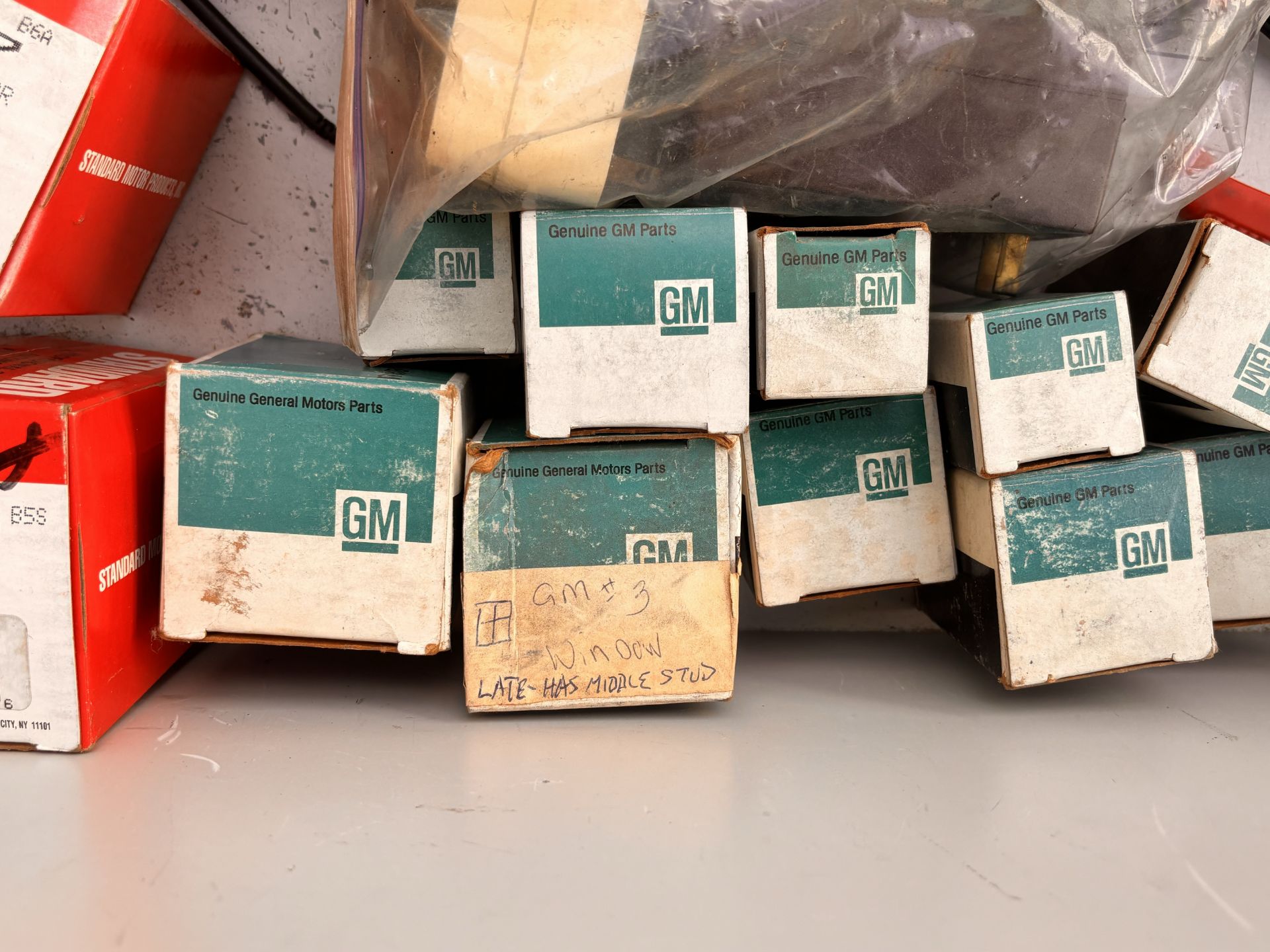 Lot of Automotive and Diagnostic Equipment: OBD2 Scanner, Timing Lights, Meters - Image 6 of 13