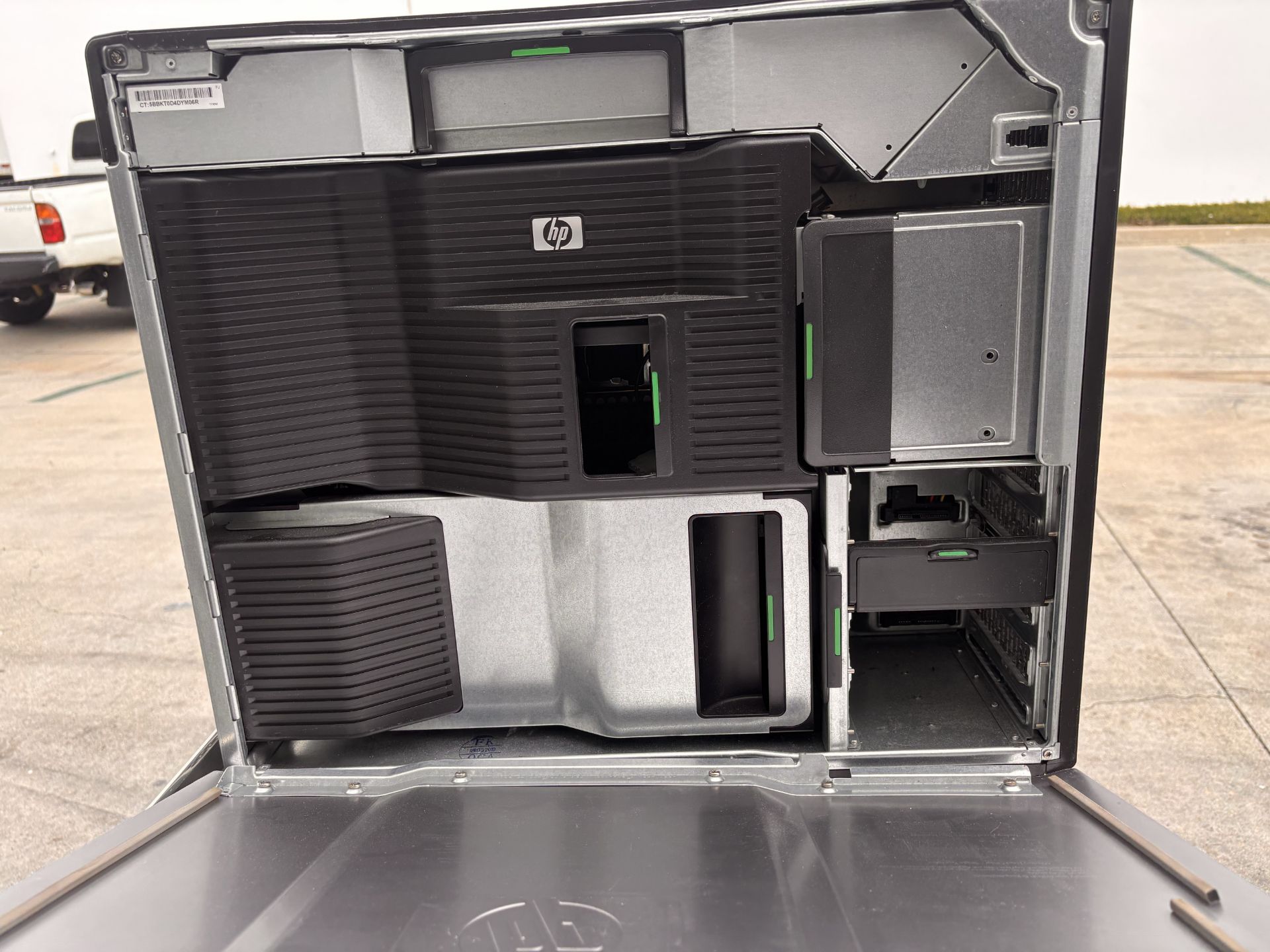 Lot of 2 HP Z800 Workstations (No ram or Hard Drives) - Image 6 of 9