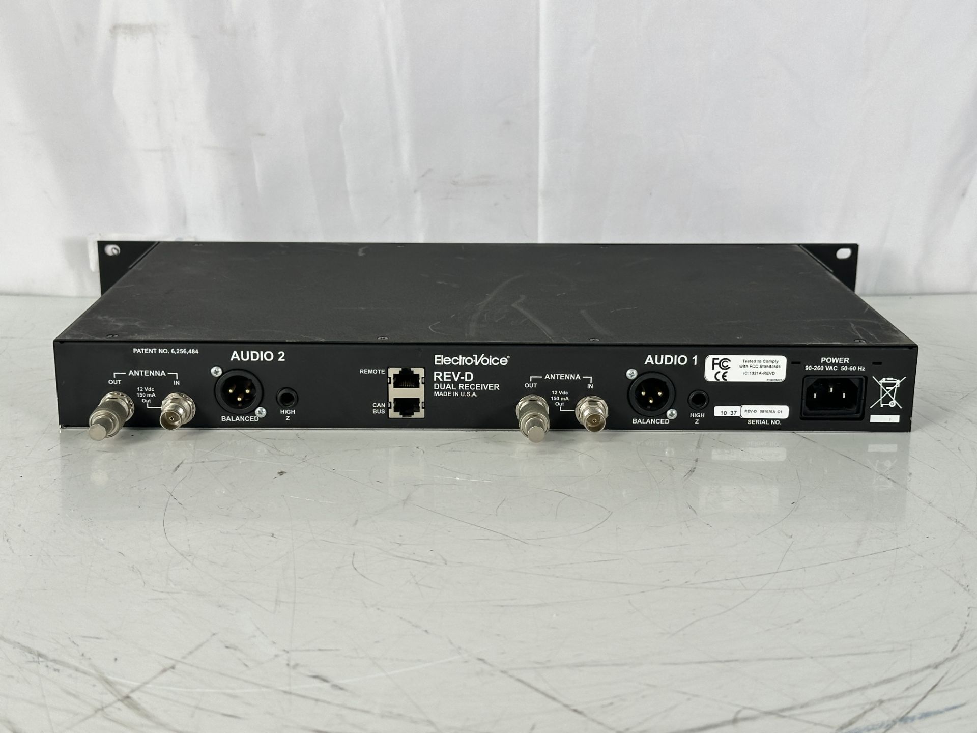 Electro Voice REV-D Dual UHF Wireless Microphone System Band Receiver With Rack - Image 2 of 2
