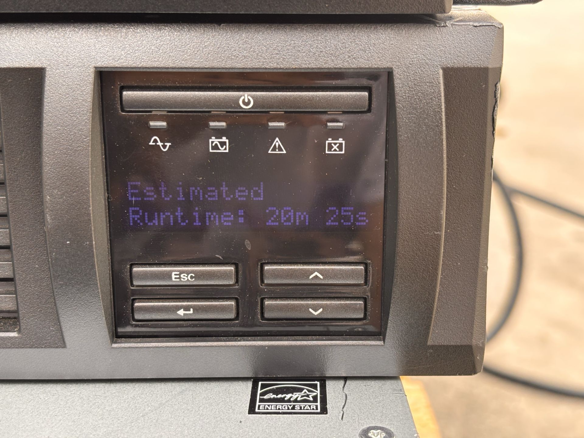 APC SMT3000RM2U Smart-UPS 3000VA Rackmount UPS w/ Schneider AP9640 Network Management Card 3 - Image 7 of 10