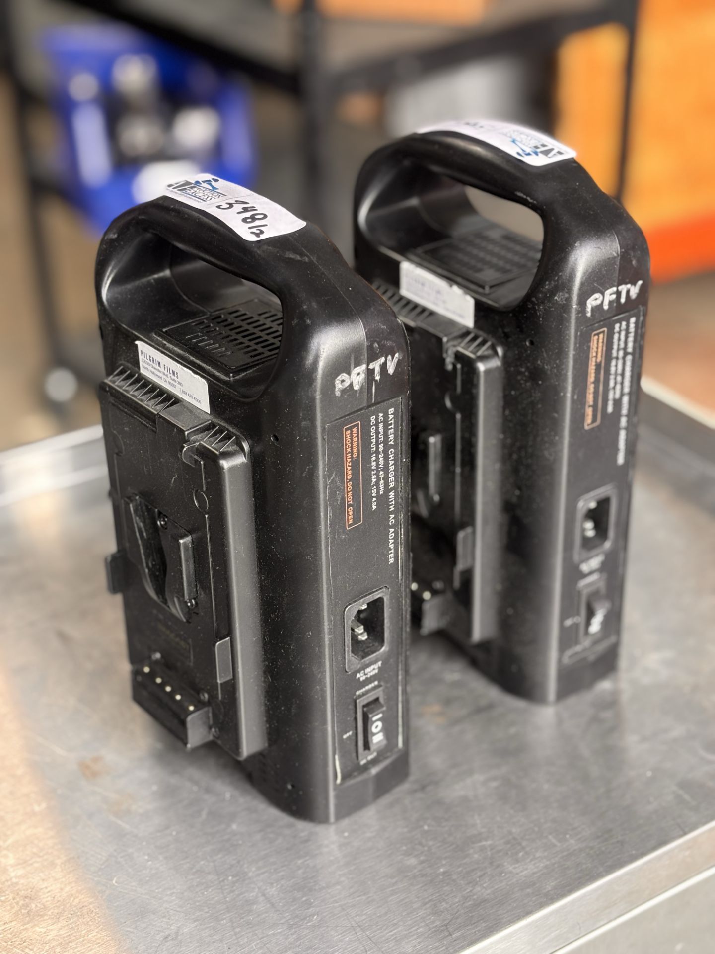 Lot of 2 Dracast V-Mount Dual Charger D-2S Lithium-Ion Battery Charger - Image 4 of 7