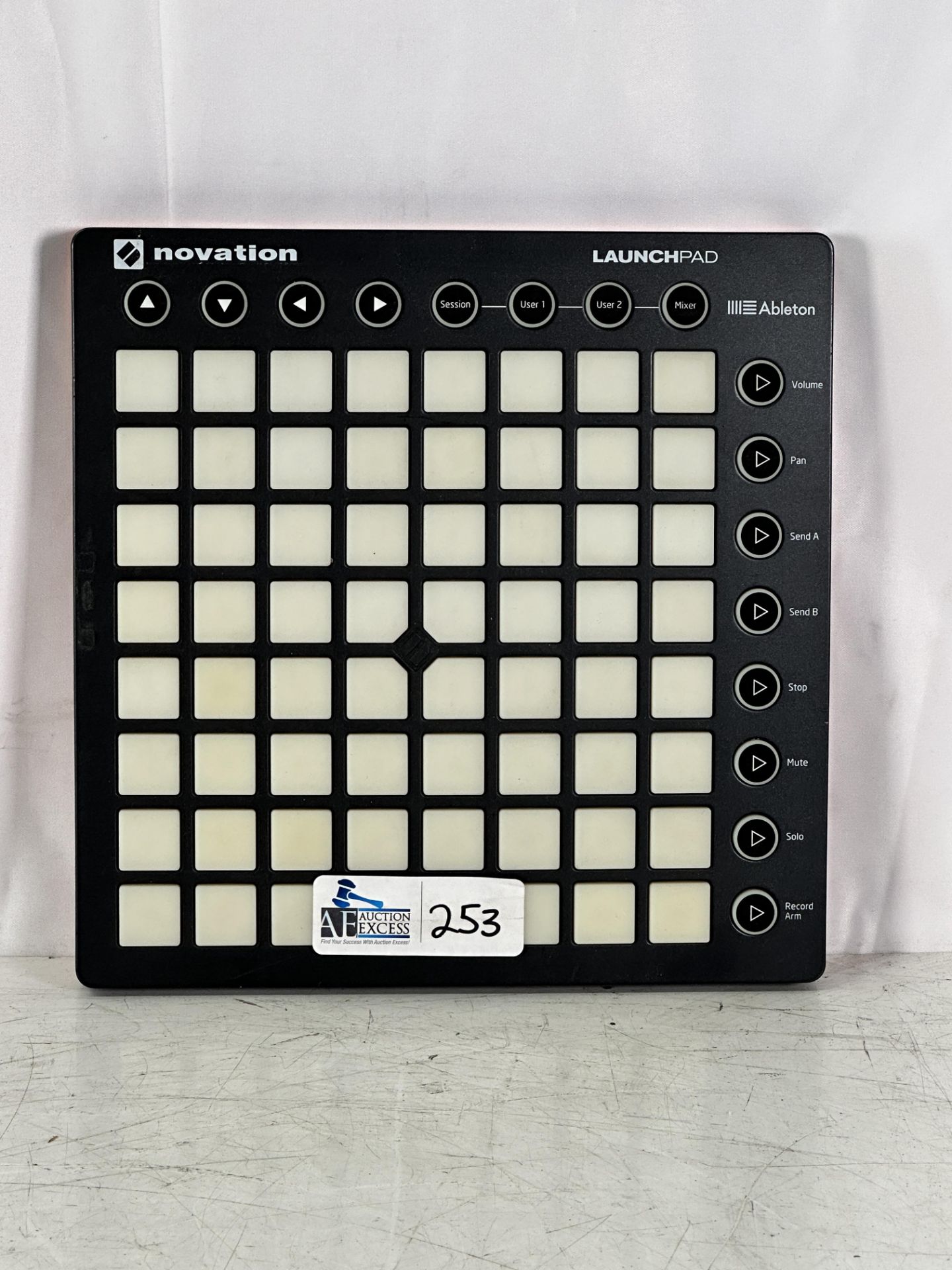 Novation Launchpad Mini MK2 II