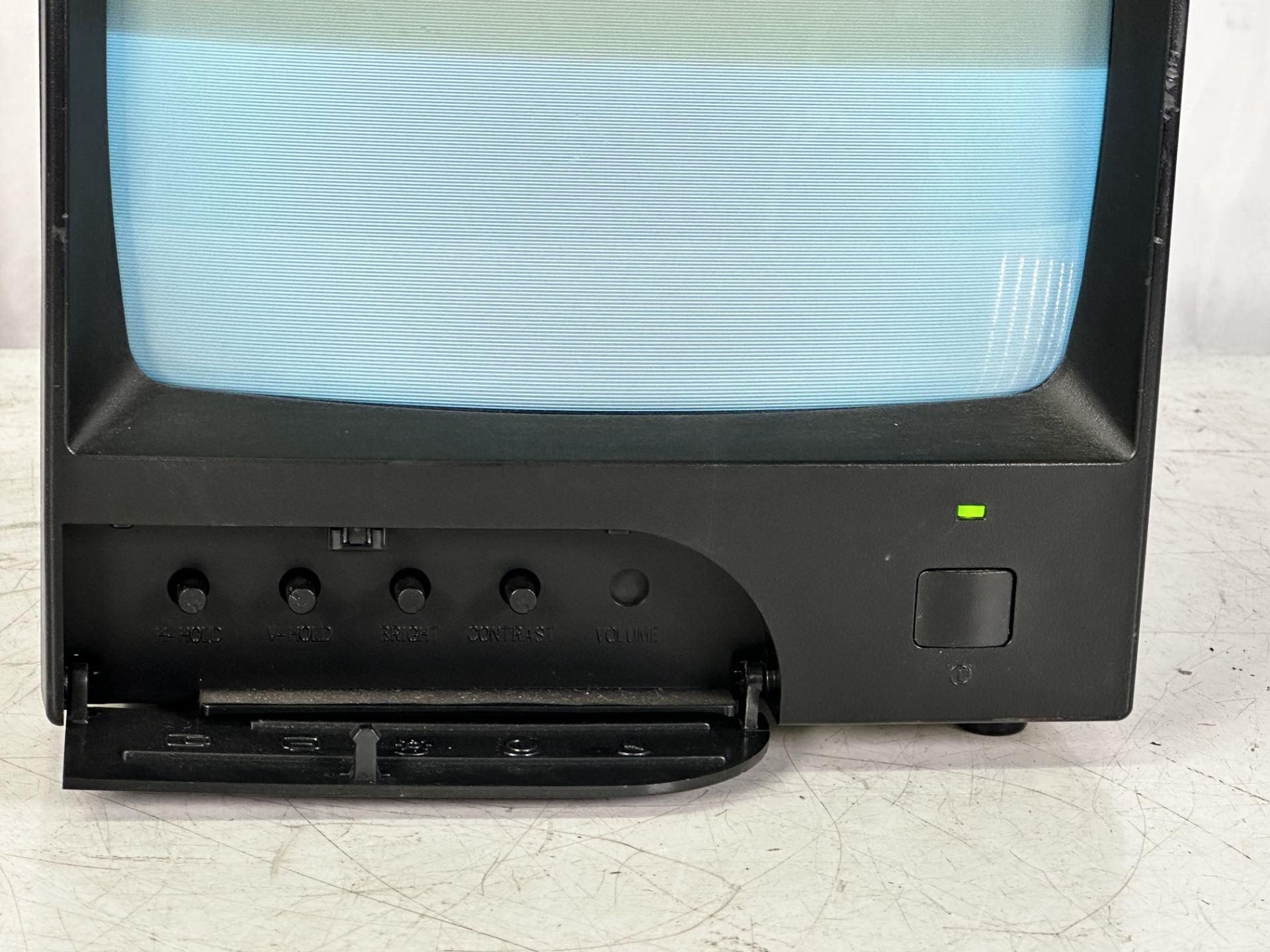 VITEK VTM-09 Video Monitor - Image 3 of 8