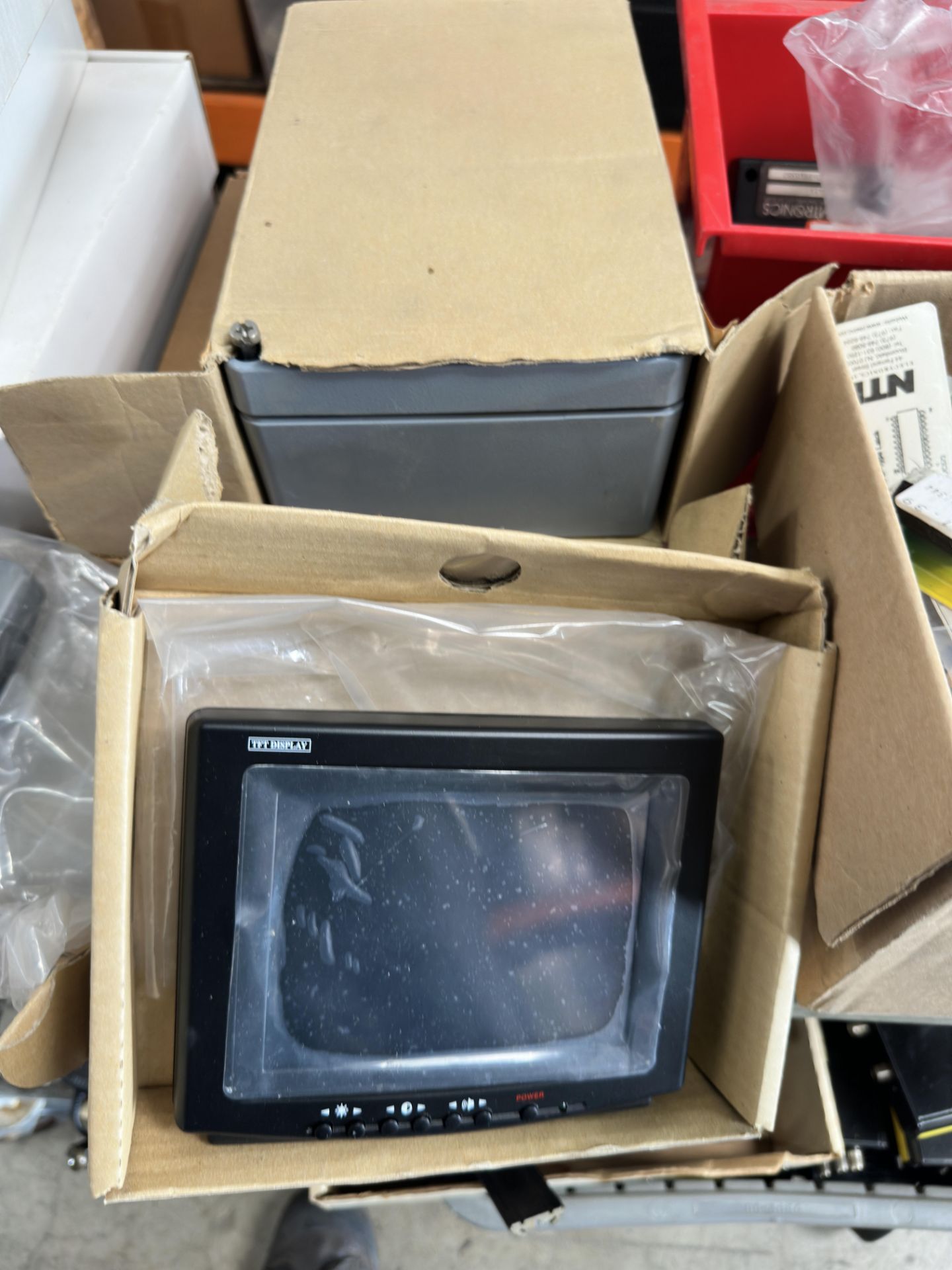 Lot of RF & Semiconductor Lab Lot: Pelican 1300, Semtronics ESD Analyzer, Coherent RF Equipment - Image 11 of 32