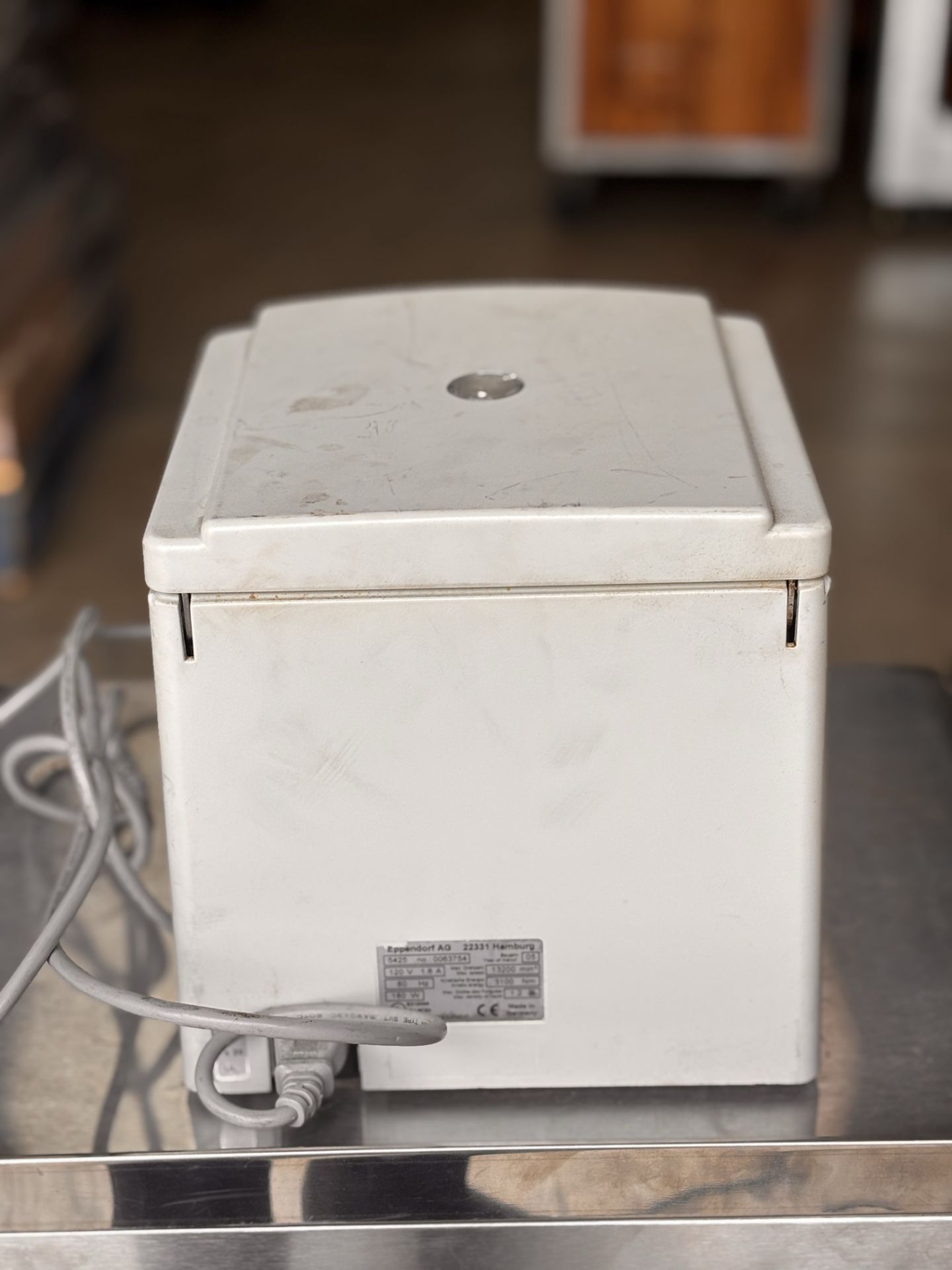 Eppendorf 5415 D Centrifuge Does not Power On - Image 4 of 5