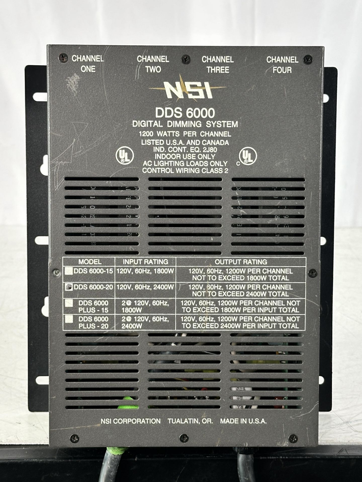 Leviton NSI DDS-6000+ Portable Dimmer Pack - Image 2 of 3