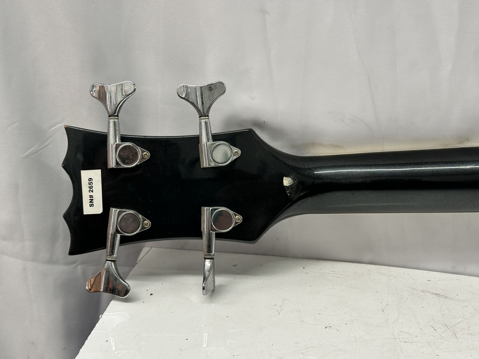 Dean 4 String Electric Base Guitar (Crack in headstock) - Image 9 of 9