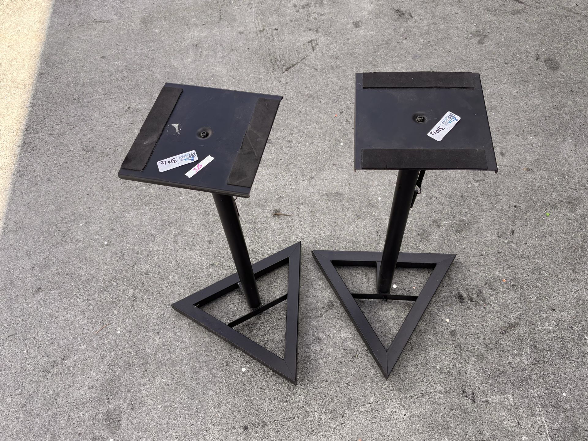 Pair of Jamstands Speaker Stands Platform Measures 9x9" - Image 4 of 4