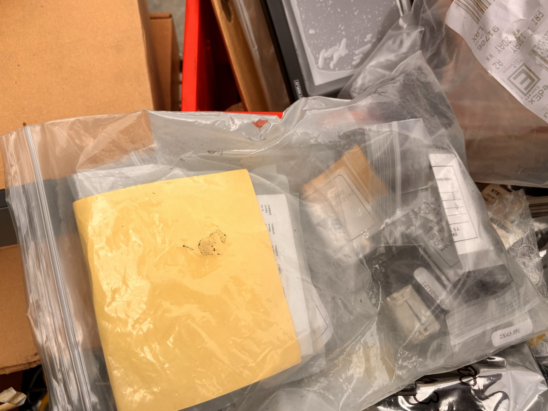 Lot of RF & Semiconductor Lab Lot: Pelican 1300, Semtronics ESD Analyzer, Coherent RF Equipment - Image 26 of 32