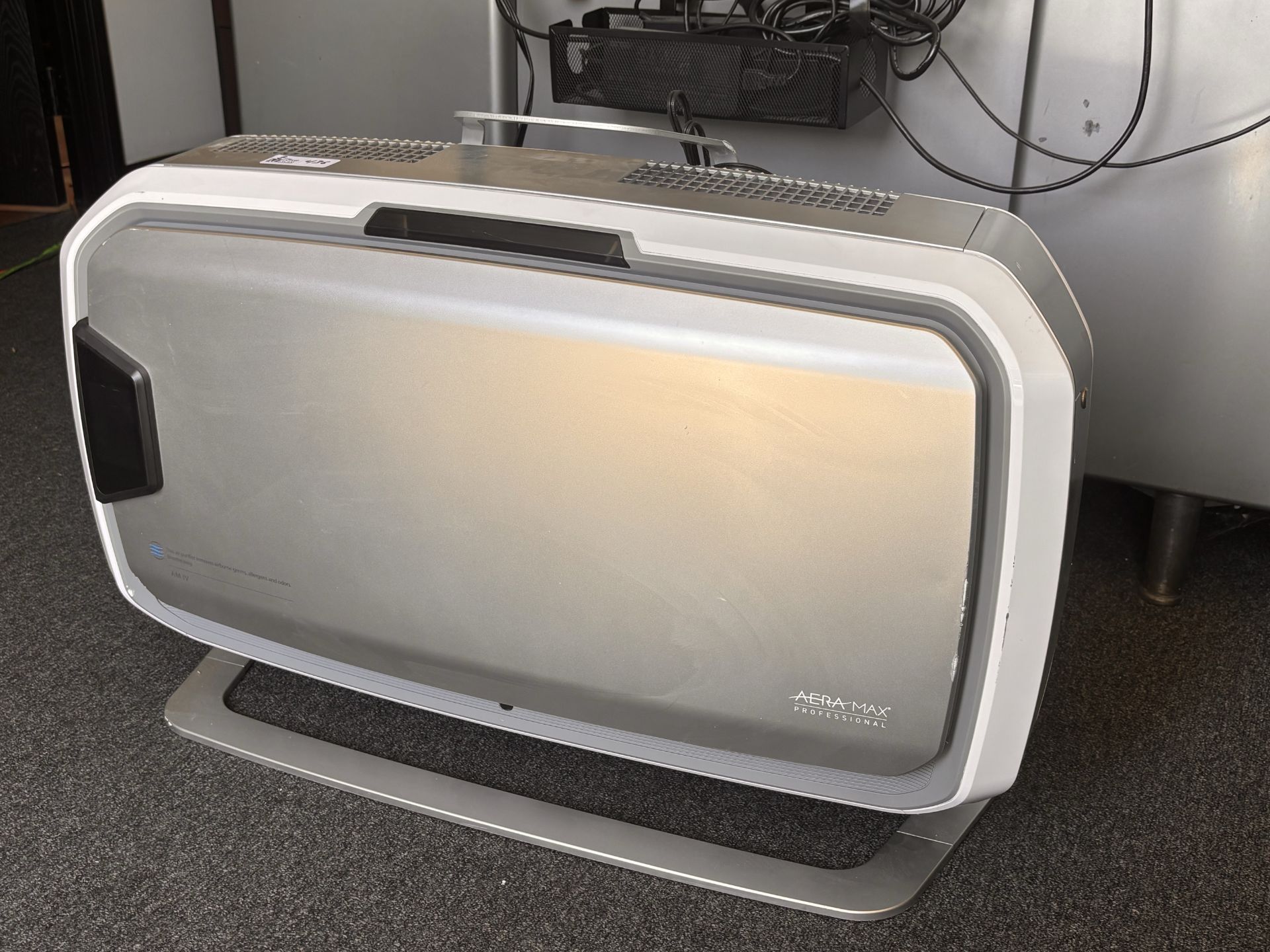 Fellowes AeraMax Pro AM4 Commercial Air Purifier - Image 3 of 10