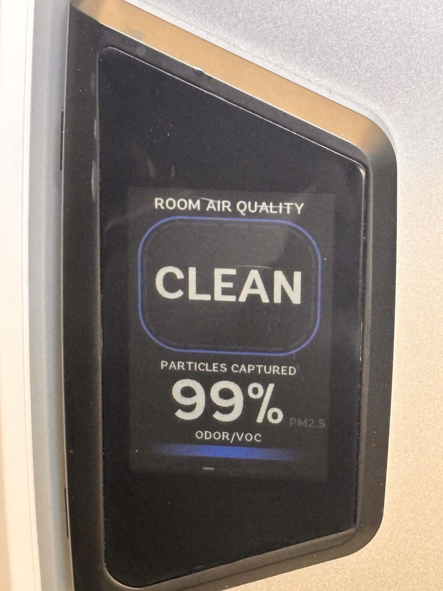 Fellowes AeraMax Pro AM4 Commercial Air Purifier - Image 8 of 10