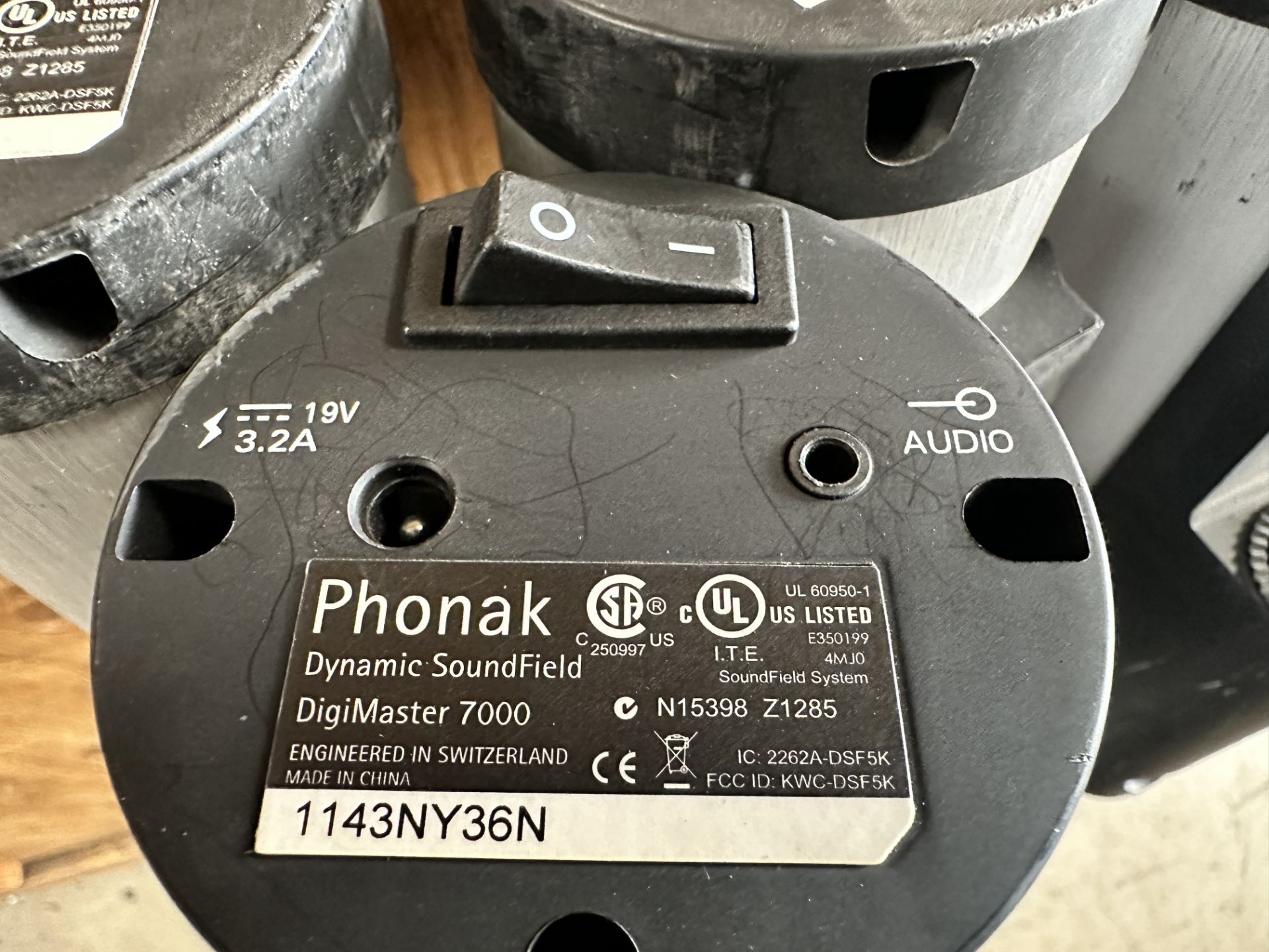 Lot of 4 Phonak Digimaster 7000 Dynamic SoundField Classroom Speakers - Image 6 of 6