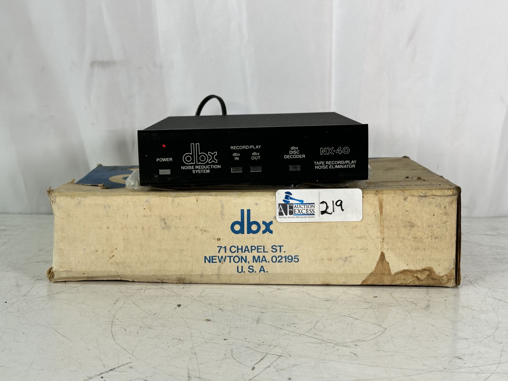 DBX NX-40 Noise Reduction System in Plastic in Original Box