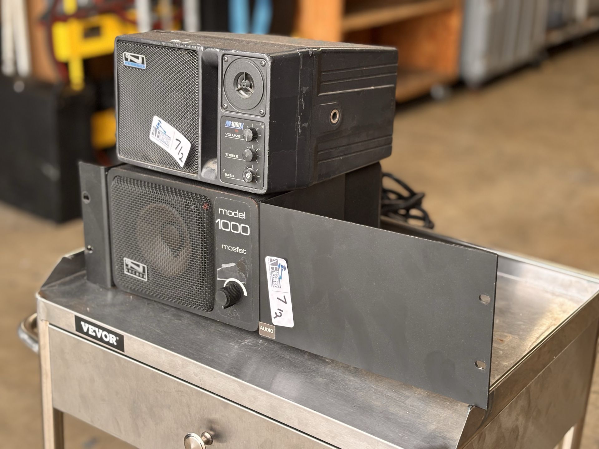 Lot of 2 Anchor Audio: Anchor Audio AN-1000x Monitor + Anchor Portable Powered Monitor Speaker PA Am - Image 3 of 6