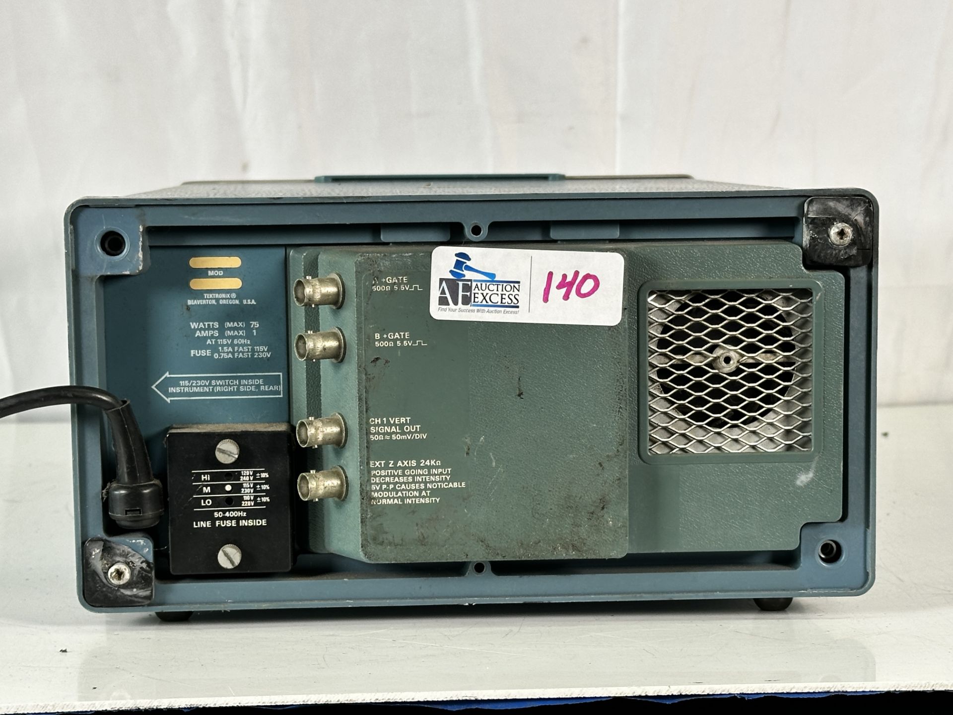 Tektronix 465 Analog Oscilloscope 100MHz Dual Trace 2-Channel - Image 5 of 5