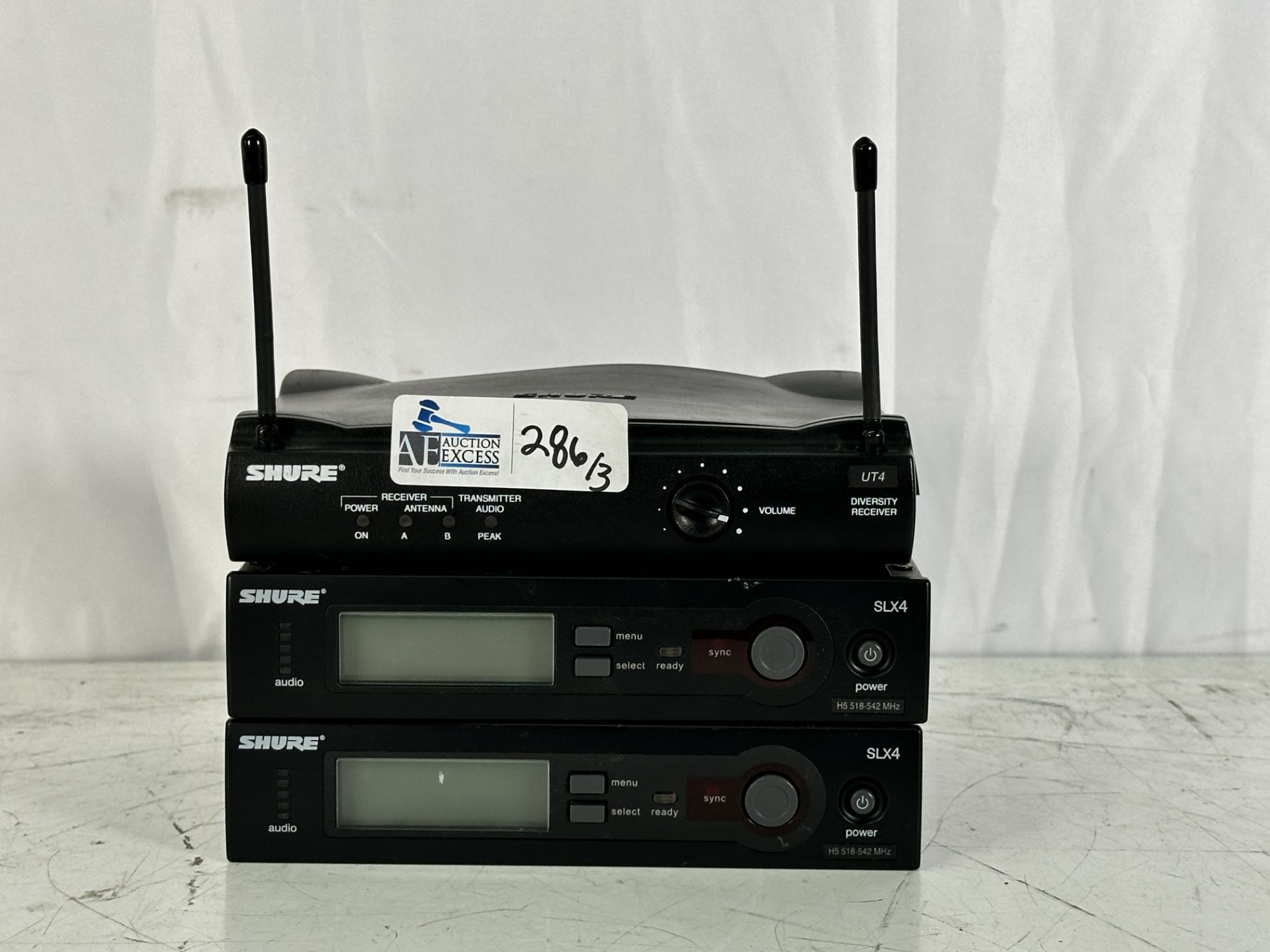 Lot of 3 Shure Receivers (2) Shure SLX4 H5 Receivers, Shure UT4-FN Receiver