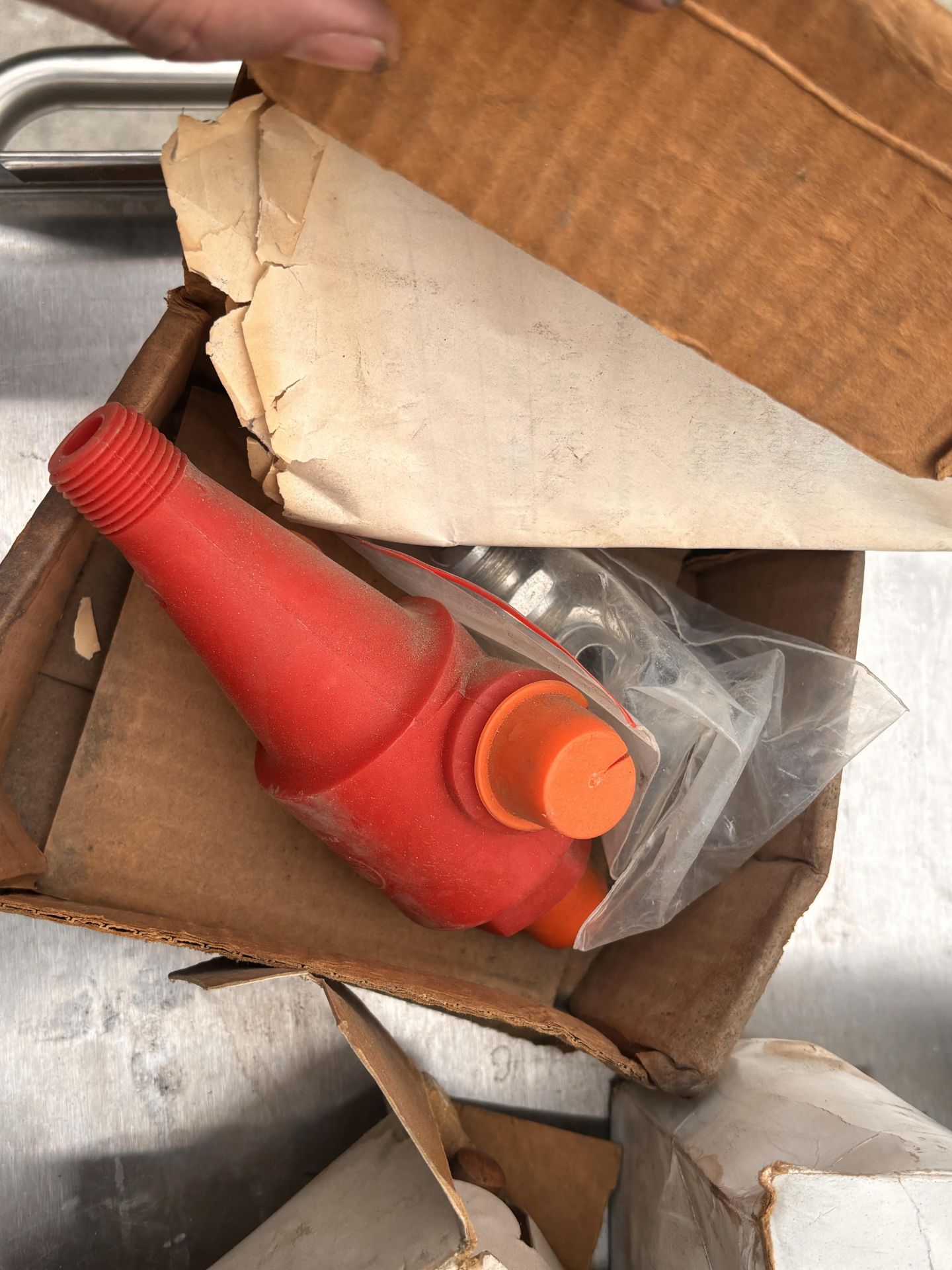NOS HVAC & Industrial Parts Bundle: Sporlan BIVE/IVE Expansion Valves, John Crane Separator, CDE Cap - Image 9 of 15