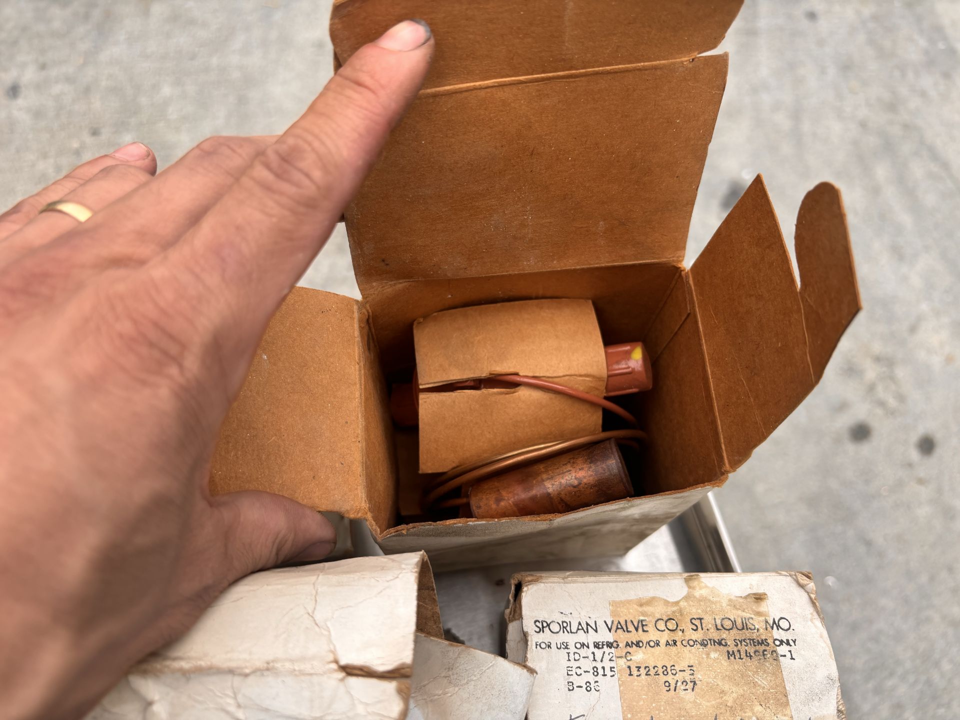 NOS HVAC & Industrial Parts Bundle: Sporlan BIVE/IVE Expansion Valves, John Crane Separator, CDE Cap - Image 14 of 15