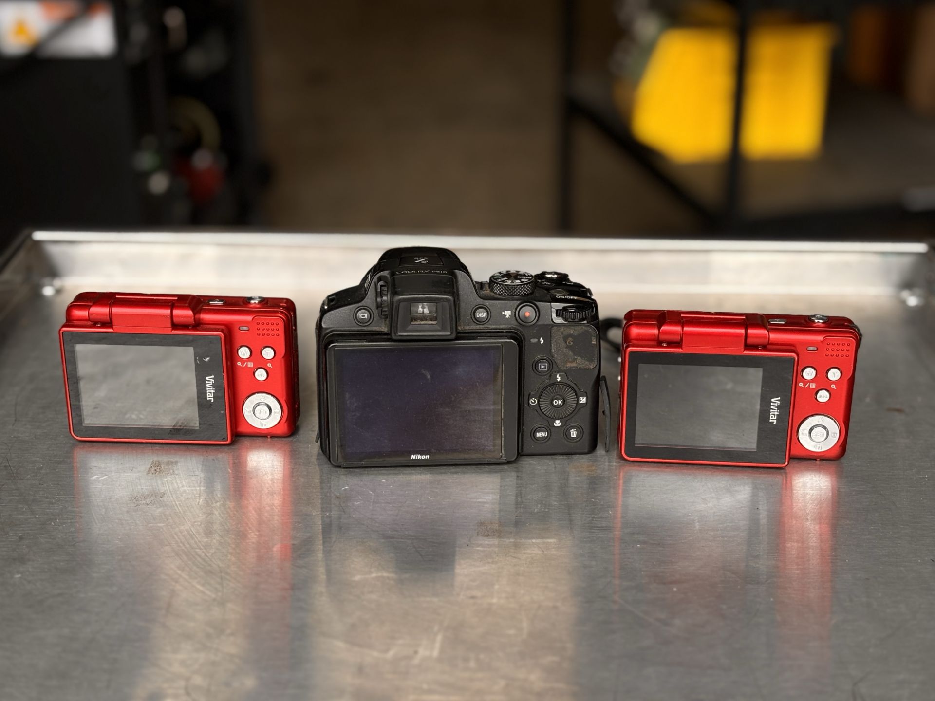 Lot of Digital Cameras including Nikon Coolpix P510, (2) Vivitar F124 Digital Cameras - Image 4 of 6