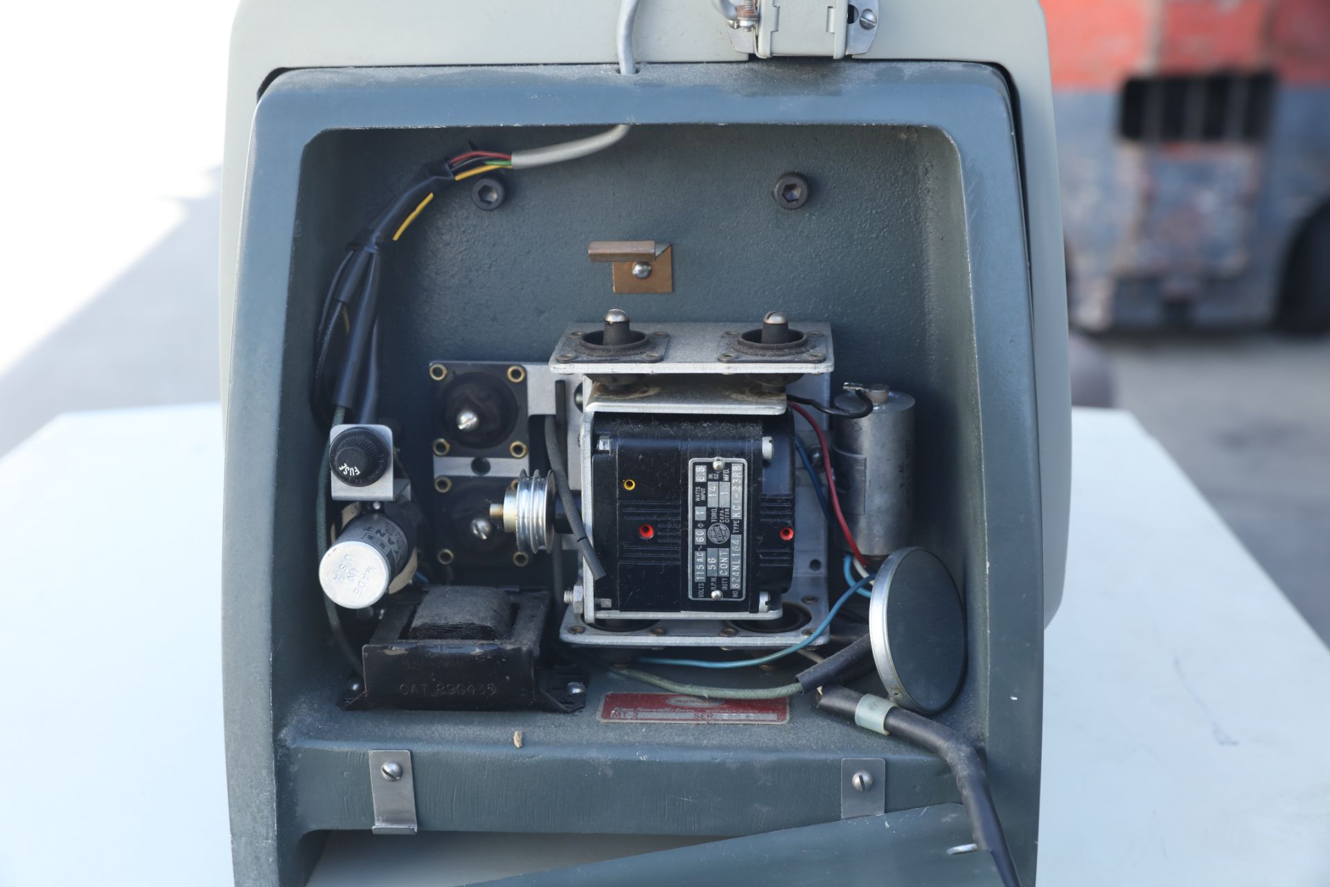 Sorvall Porter-Blum MT-2 Ultramicrotome Ultra Thin Sectioning Microtome - Image 5 of 7