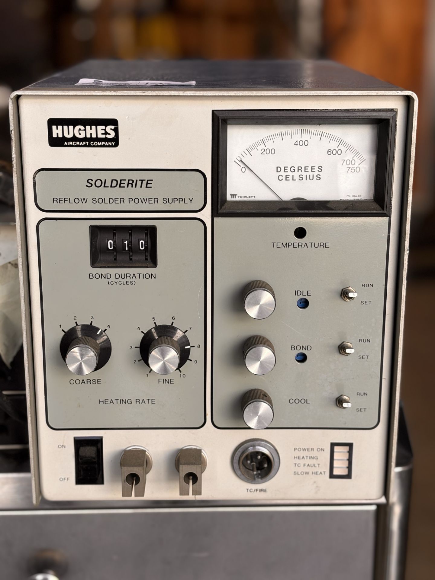 Pace PPS -5 Soldering Desoldering Station + Hughes HTT-650 Soldering Power Supply - Image 2 of 10