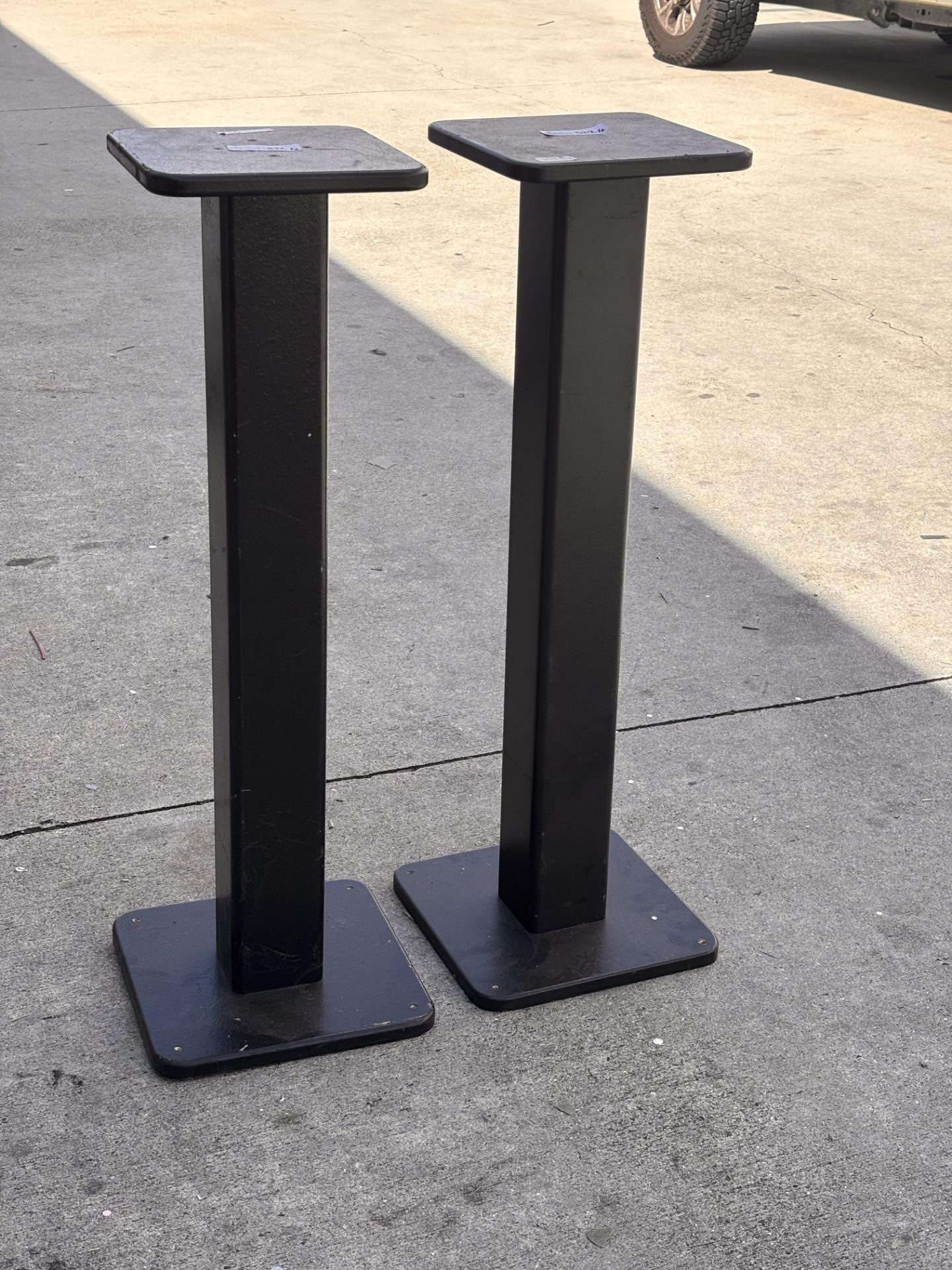 Pair of Speaker Stands Platform Measures 10x10"