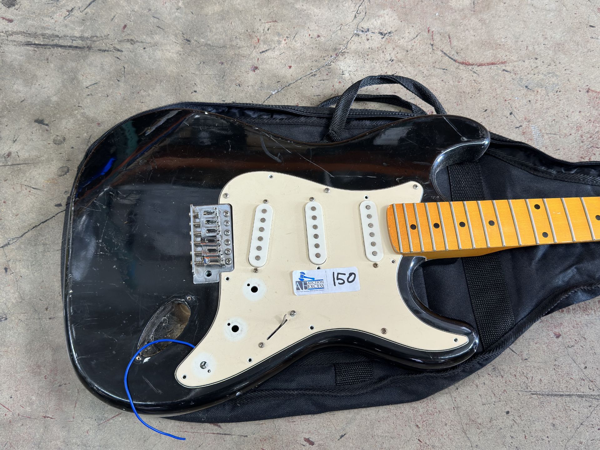 Spectrum Electric Guitar Black Stratocaster Style - Image 2 of 10