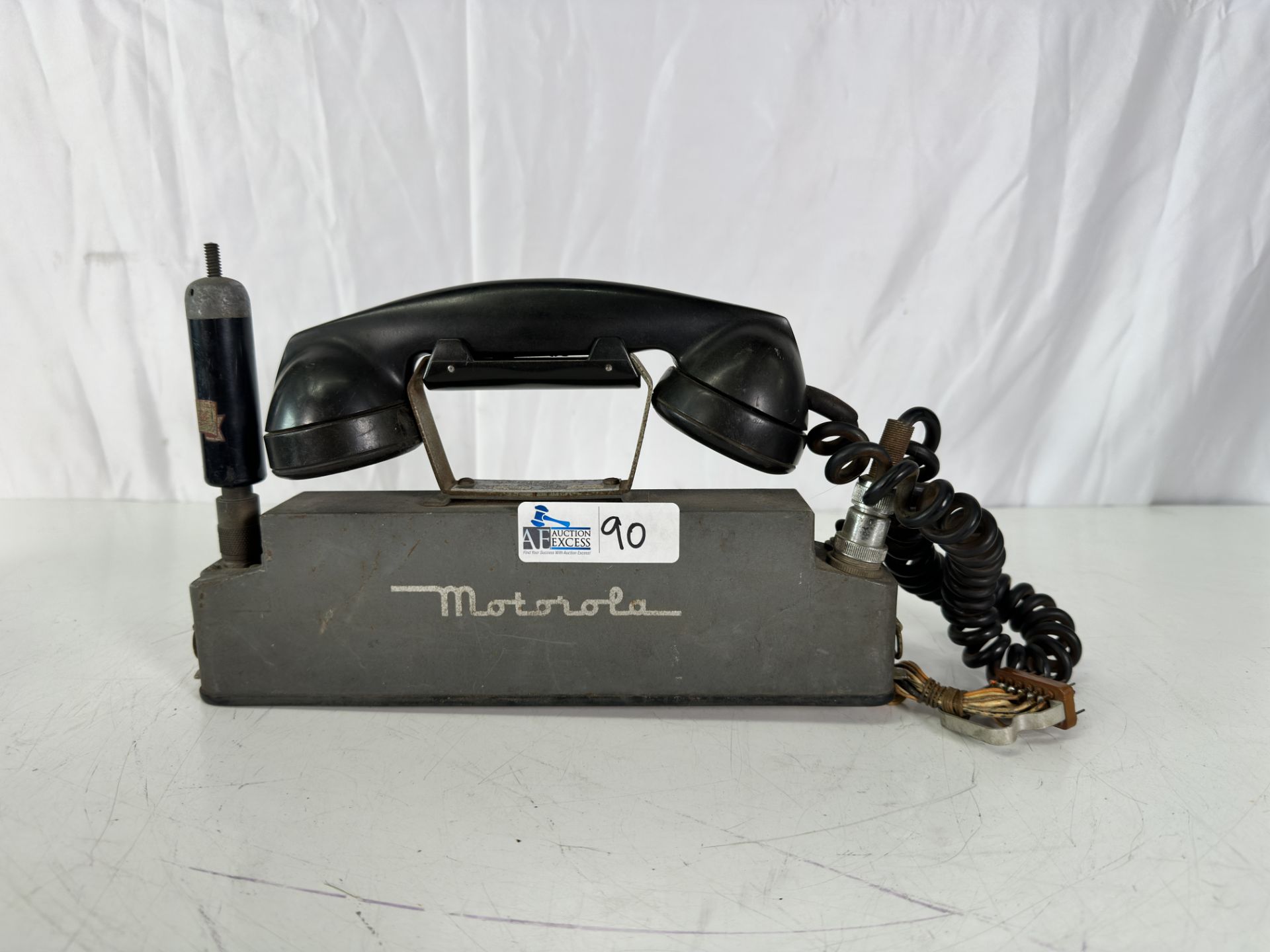 Vintage 1947 Motorola Handie-Talkie FM Radiophone FHTRU1D