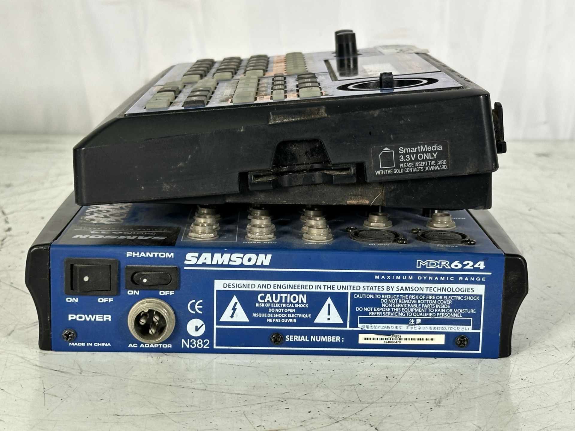 Lot of 2 Pro Audio Boss JamStation J5-5 + Samson MDR 624 Mixer - Image 5 of 5