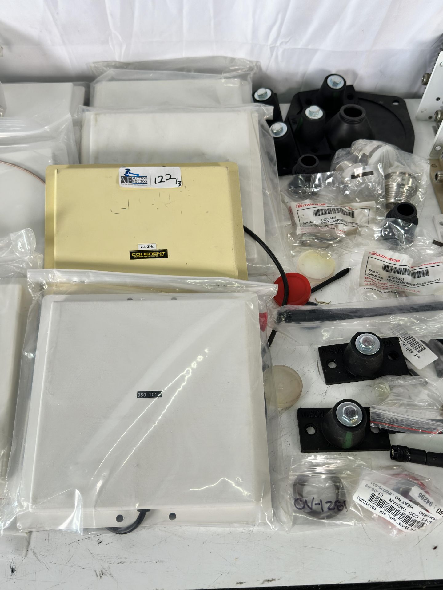 Industrial RF Lot: Coherent 5.8GHz 1W Radios, 5W Amplifier & 2.4GHz Antenna and more - Image 3 of 7