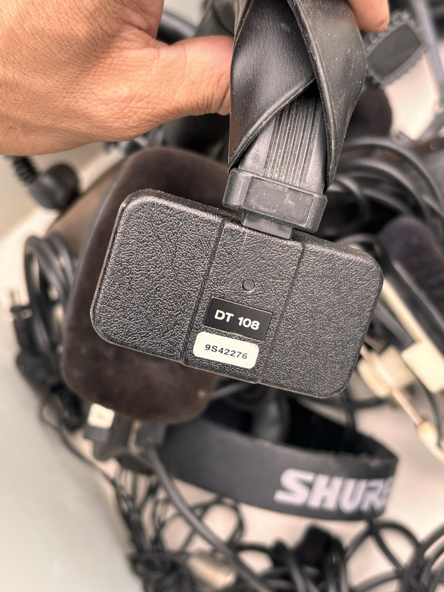 Lot of Headphones including Beyer Dynamic DT 109, Shure SRH240A, Sony MDR-7506 - Image 11 of 12