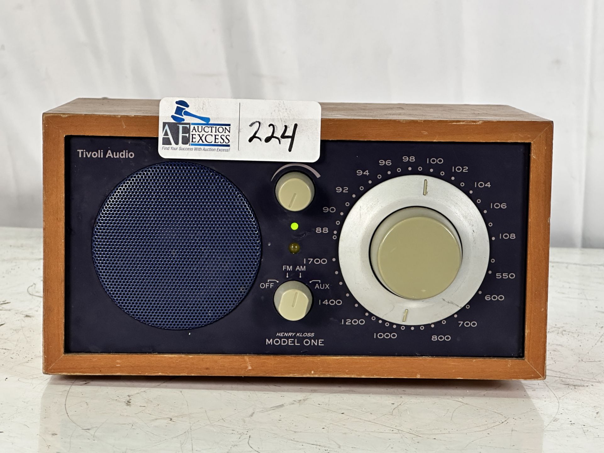 Tivoli Audio - Model One BT - Bluetooth AM/FM Radio