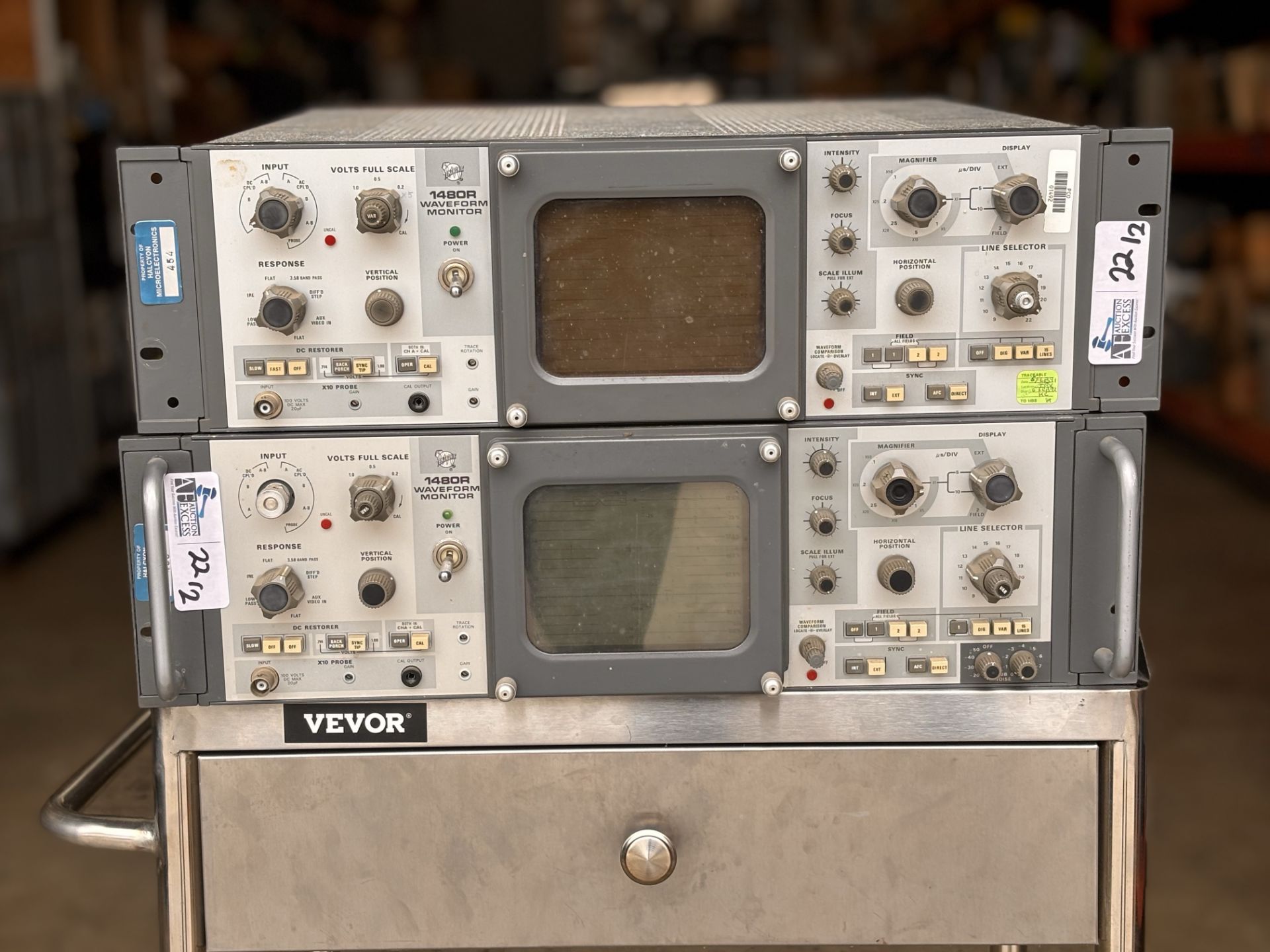 Lot of 2 Tektronix 1480R NTSC Waveform Monitors